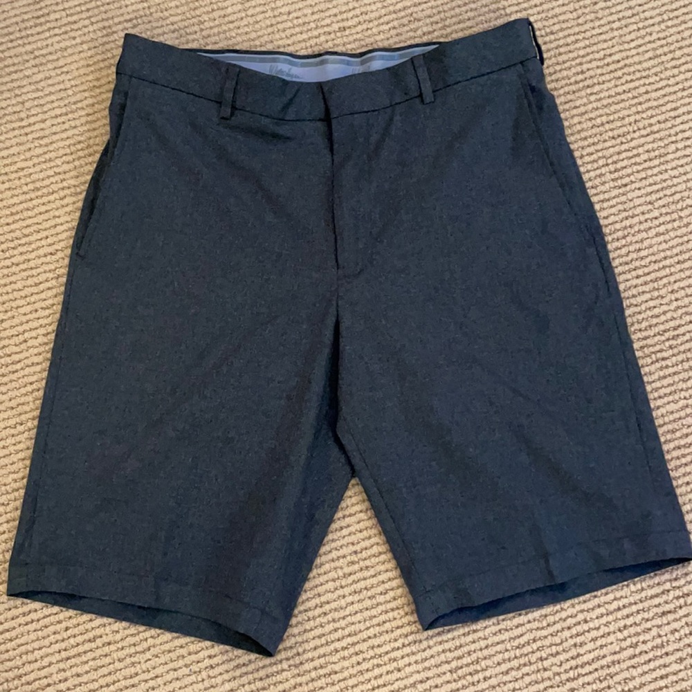 Men’s Walter Hagen golf shorts size 32